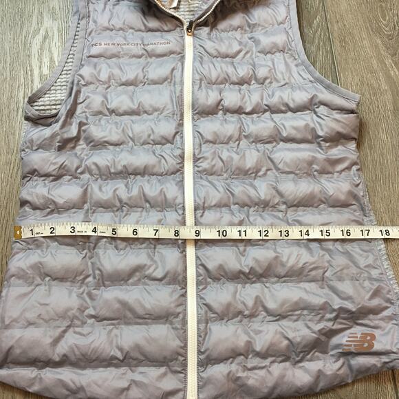 New Balance Thin Puff Vest TCS New York City Marathon Grey / Gold Women Medium - Picture 3 of 6